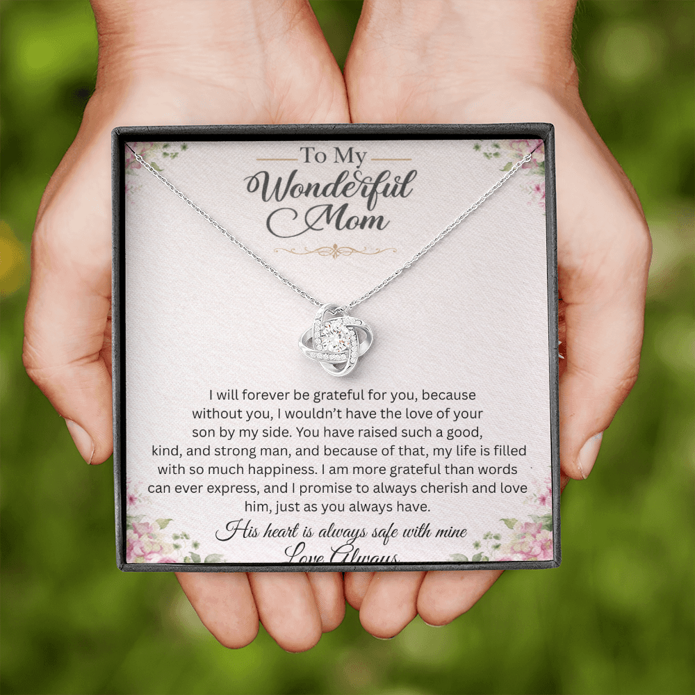 To My Wonderful Mom Necklace – Heartfelt Gift On Mother's Day.