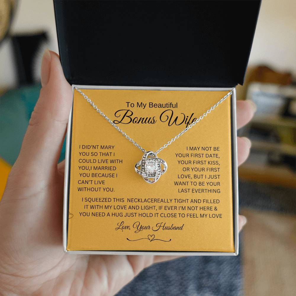 Love knot Necklace To My Beautiful Wife, Gift For Mom Mom's Birthday, wedding Gift