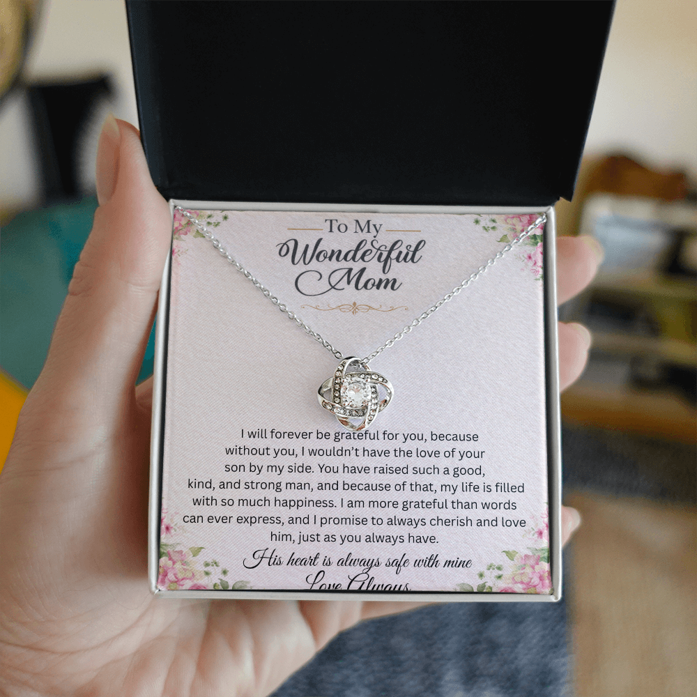To My Wonderful Mom Necklace – Heartfelt Gift On  Mother's Day.